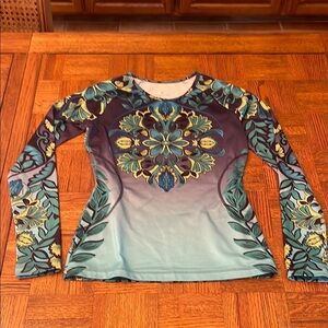Athleta thermal long sleeve Blue and Green Fitted Running top XXS